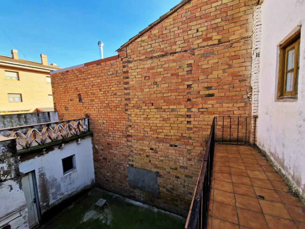 Imagen 21 Casa en venta en Binéfar / Próximo al centro.