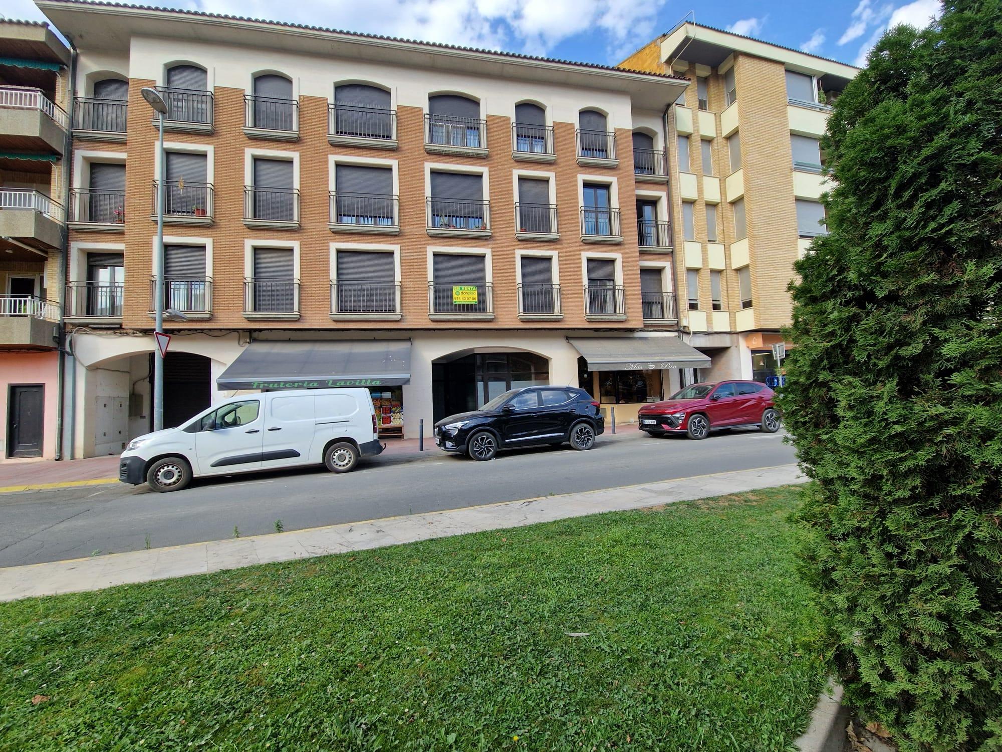 Imagen 21 Piso en venta en Tamarite De Litera / Paseo del Hortaz