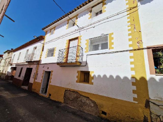 Imagen 35 Inmueble 302103 - Casa en venta en Alcampell / Zona residencial