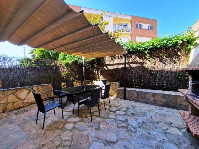 Imagen 3 Inmueble 302867 - Casa en venta en Altorricón / Zona residencial.
