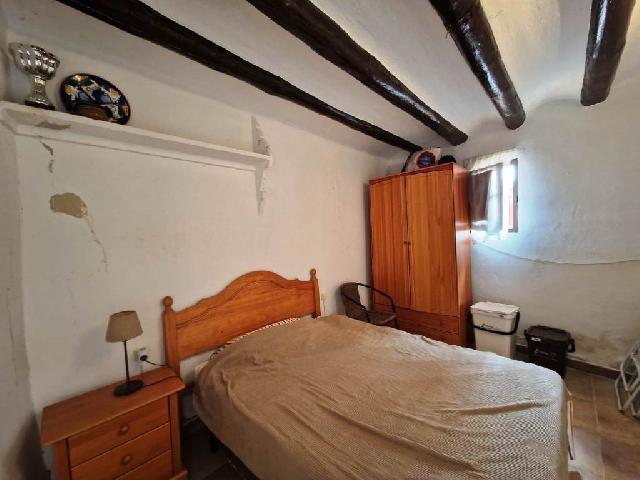 Imagen 10 Inmueble 303771 - Casa en venta en Alcampell / Zona residencial 