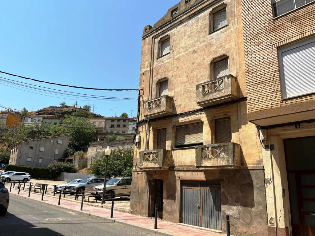 Imagen 1 Casa en venta en Tamarite De Litera / Proximo a Plaza España y Paseo del Hortaz