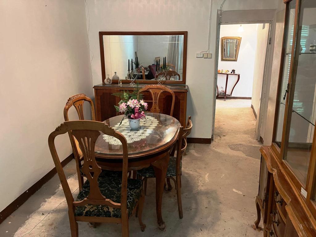 Imagen 10 Casa Adosada en venta en Castillonroy / En el centro de Castillonroy