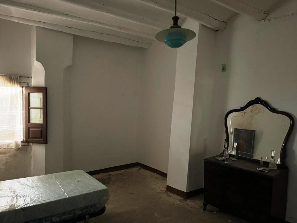 Imagen 14 Casa Adosada en venta en Castillonroy / En el centro de Castillonroy