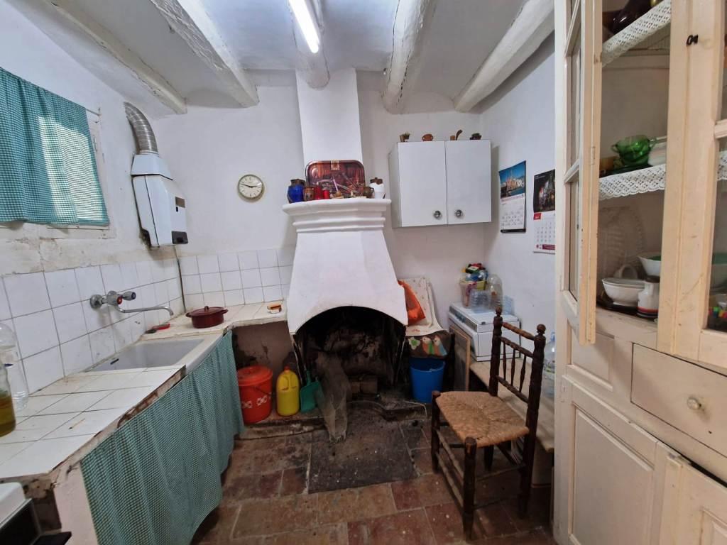 Imagen 5 Casa Adosada en venta en Castillonroy / En el centro de Castillonroy
