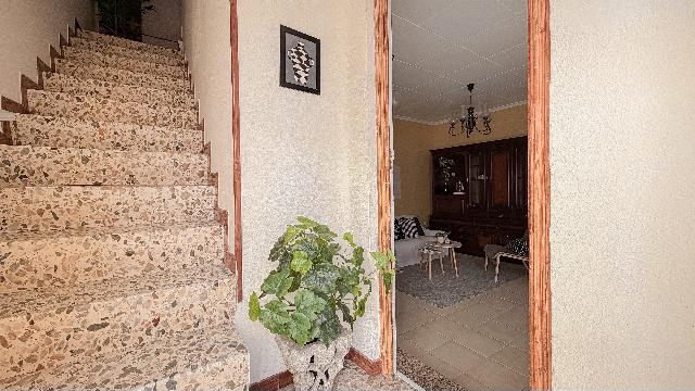 Imagen 32 Inmueble 305851 - Casa Pareada en venta en Ontiñena / Vivienda ubicada en la arteria principal del pueblo.