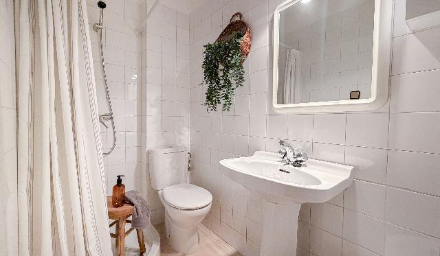 Imagen 8 Inmueble 305851 - Casa Pareada en venta en Ontiñena / Vivienda ubicada en la arteria principal del pueblo.