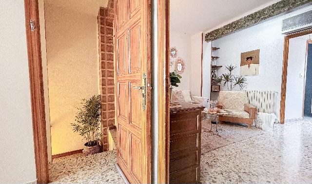 Imagen 18 Inmueble 305851 - Casa Pareada en venta en Ontiñena / Vivienda ubicada en la arteria principal del pueblo.
