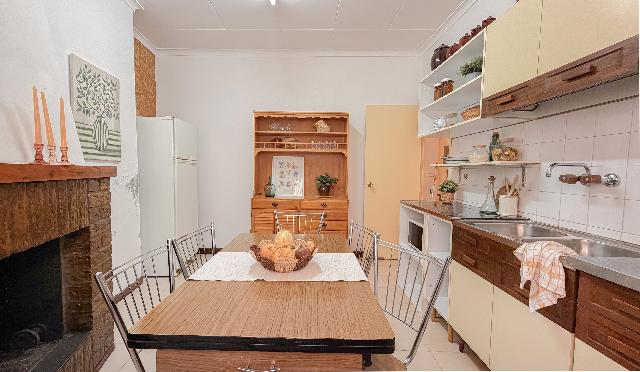 Imagen 10 Inmueble 305851 - Casa Pareada en venta en Ontiñena / Vivienda ubicada en la arteria principal del pueblo.