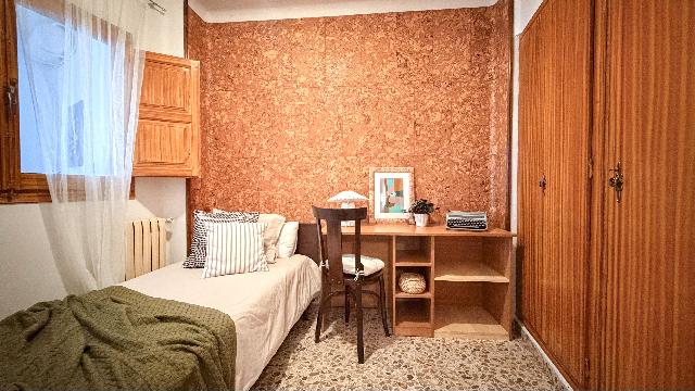 Imagen 27 Inmueble 305851 - Casa Pareada en venta en Ontiñena / Vivienda ubicada en la arteria principal del pueblo.