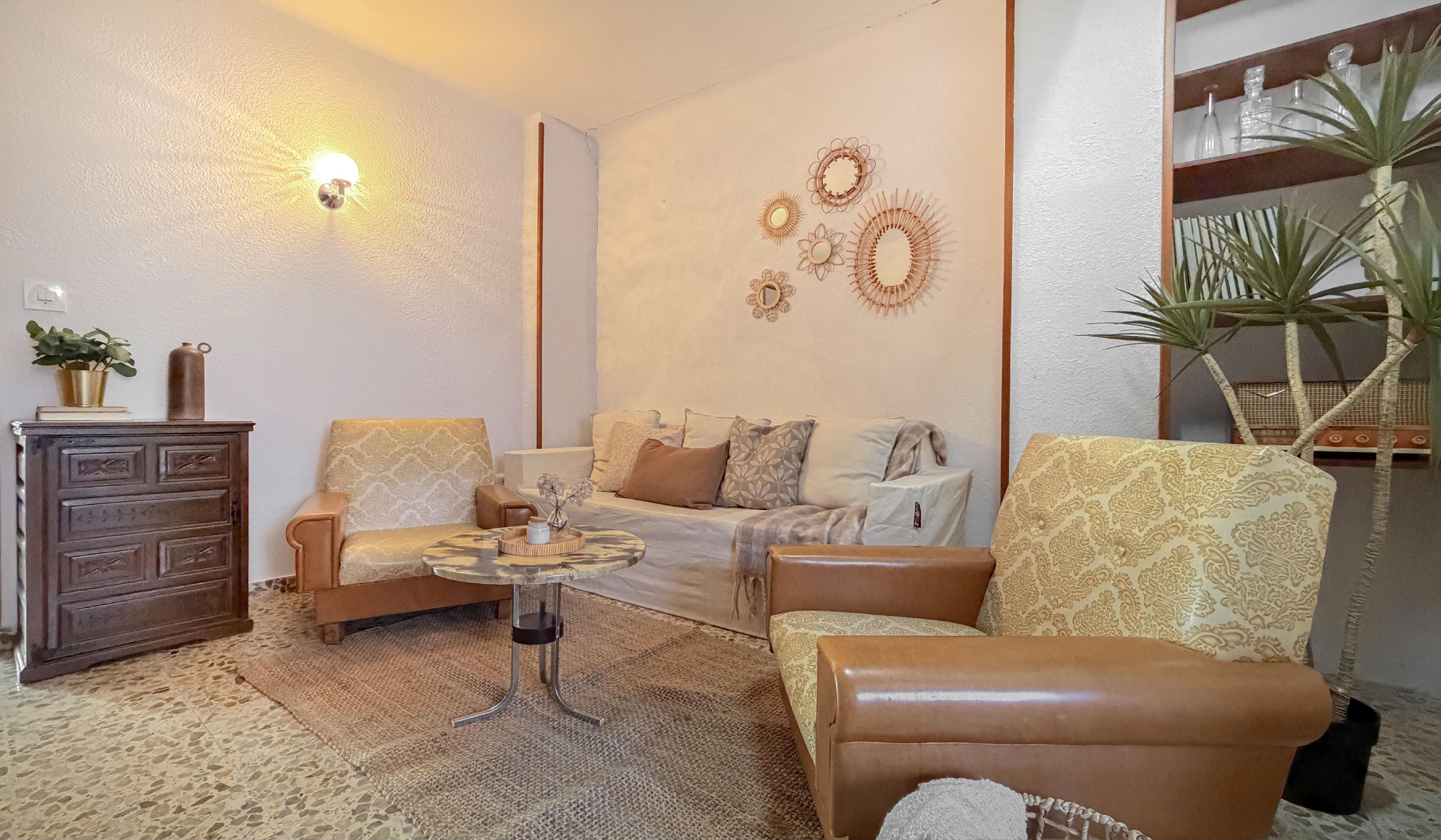 Imagen 21 Casa Pareada en venta en Ontiñena / Vivienda ubicada en la arteria principal del pueblo.
