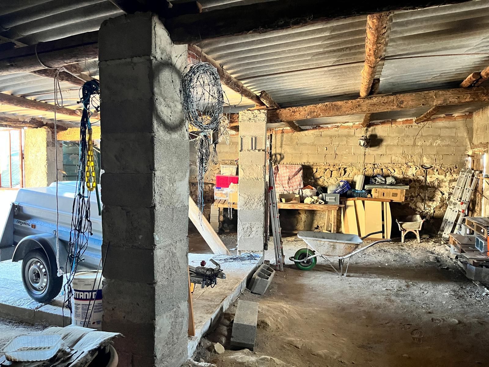 Imagen 3 Local Industrial en venta en Castejón Del Puente / Zona Alta de Castejón del Puente.