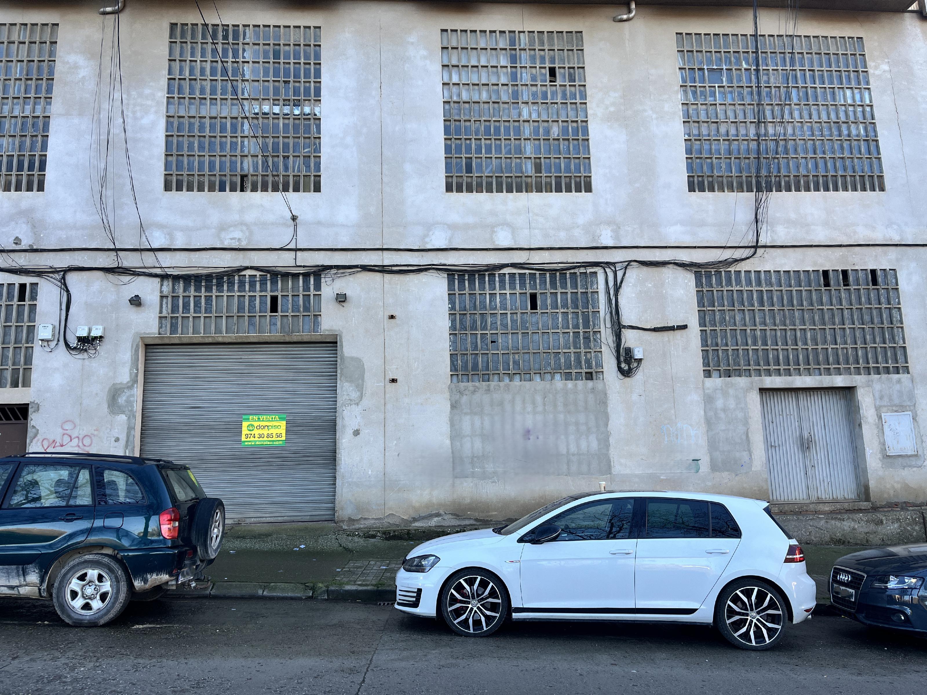 Imagen 5 Local Industrial en venta en Barbastro / Zona paralela a la Avda. Pirineos con Mercadona.