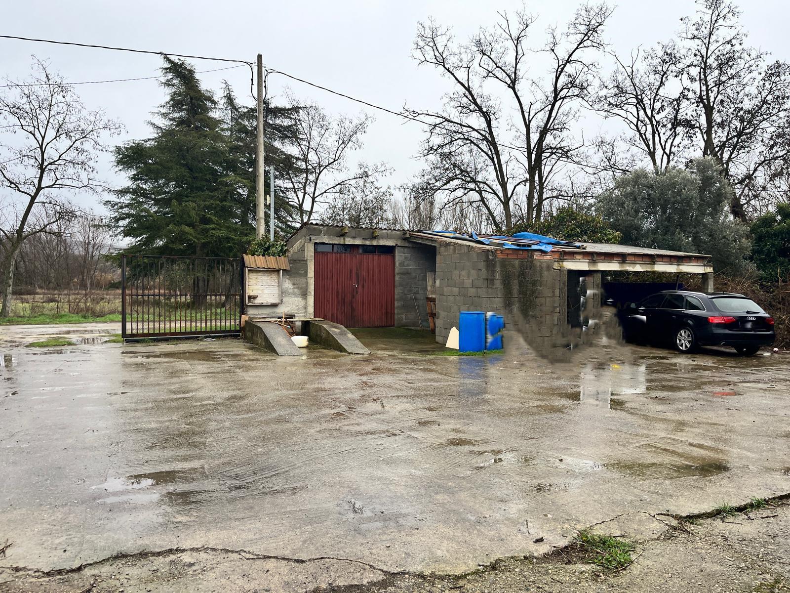 Imagen 2 Casa Rústica en venta en Grado El / Zona de Enate, junto al restaurante el Chopo