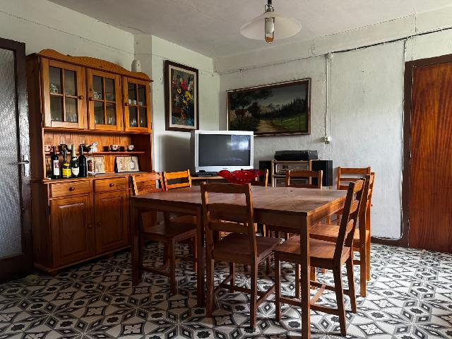 Imagen 2 Inmueble 299546 - Casa Adosada en venta en Salas Bajas / En la calle Mayor
