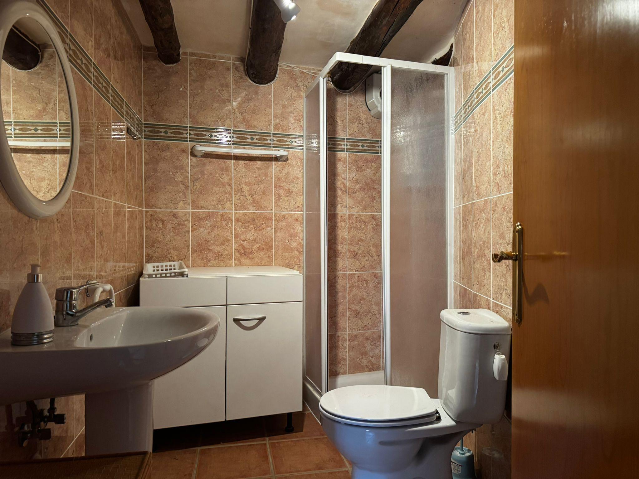 Imagen 8 Casa Adosada en venta en Salas Bajas / En la calle Mayor