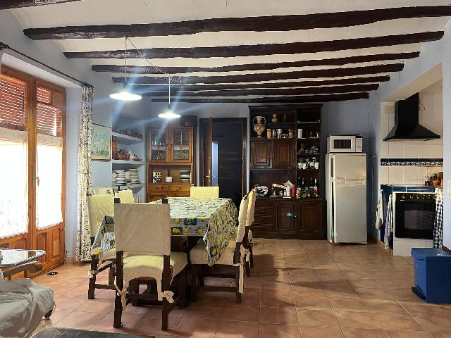 Imagen 3 Inmueble 299663 - Casa en venta en Salas Bajas / Centro de Salas Bajas