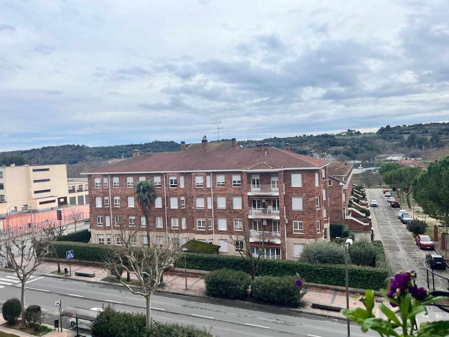 Imagen 13 Piso en venta en Barbastro / Avenida del Cinca