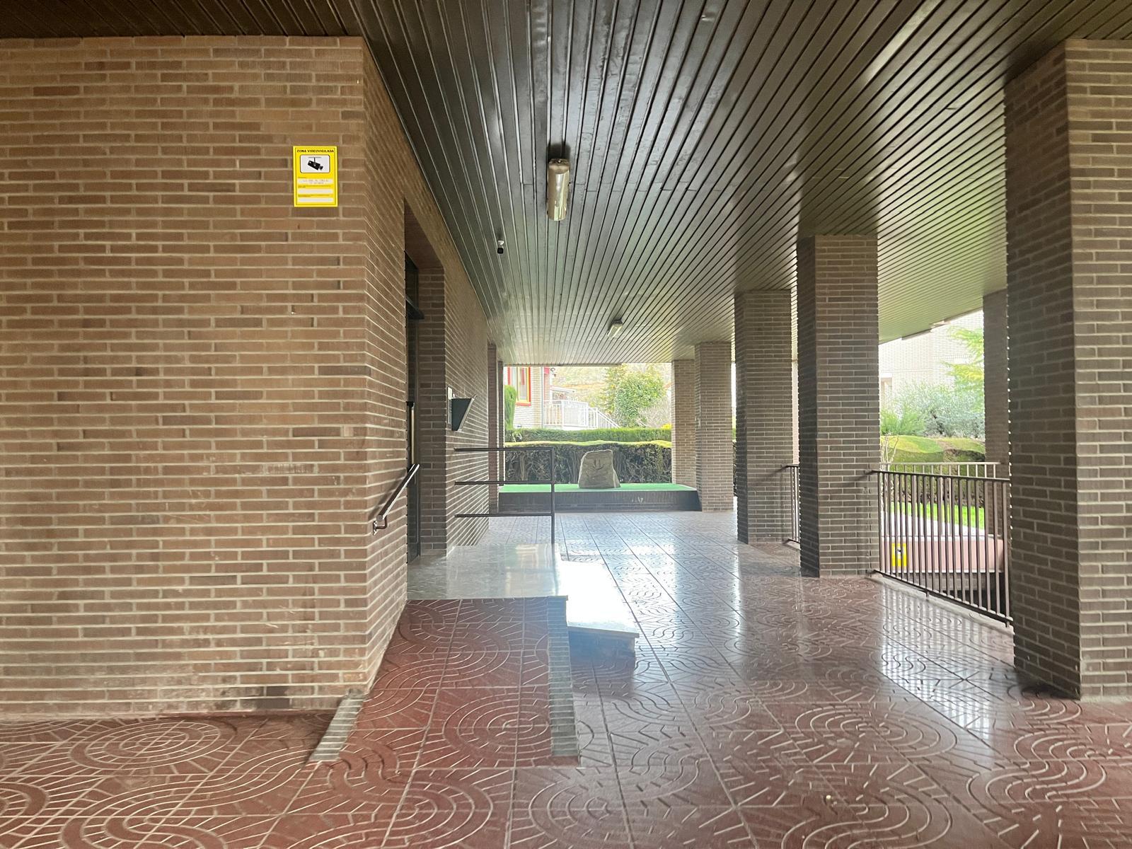 Imagen 16 Piso en venta en Barbastro / Avenida del Cinca