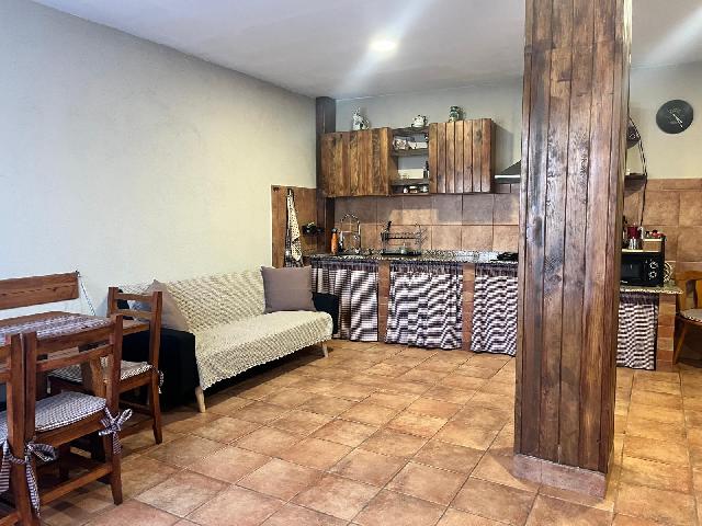 Imagen 1 Inmueble 301288 - Casa Rústica en venta en Castillazuelo / Castillazuelo zona este de la población.