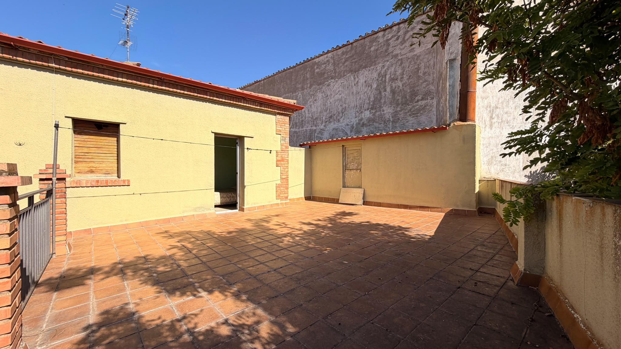Imagen 23 Casa en venta en Castejón Del Puente / Entrada de la población