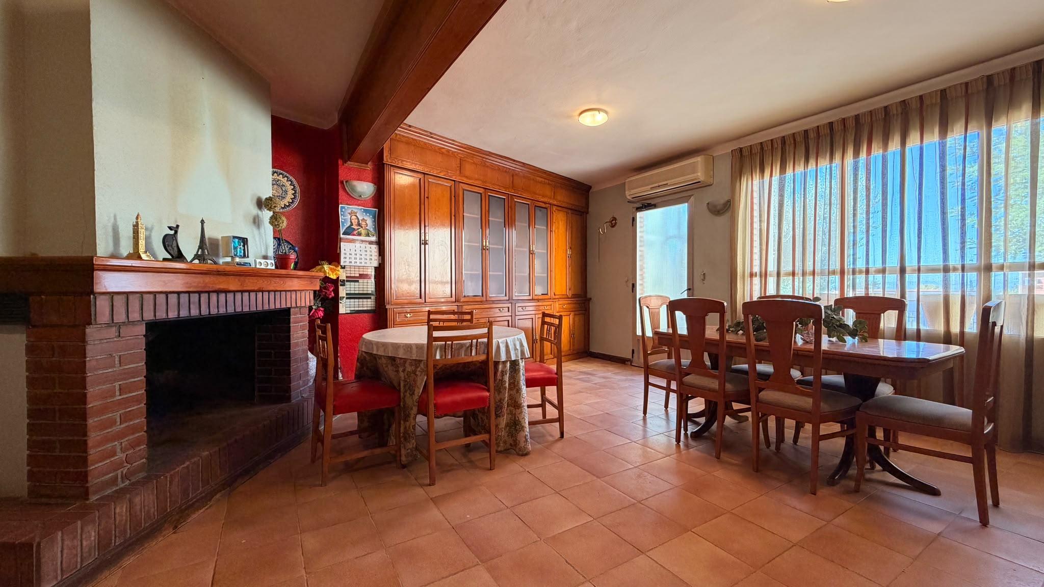 Imagen 1 Casa en venta en Castejón Del Puente / Entrada de la población