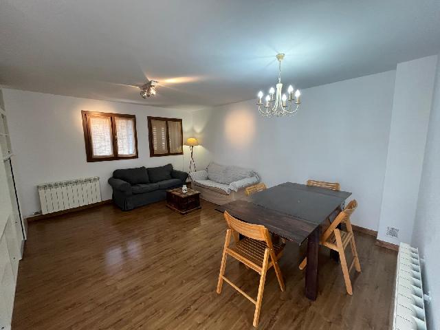 Imagen 2 Inmueble 303596 - Casa en venta en Hoz Y Costean / Centro de la población