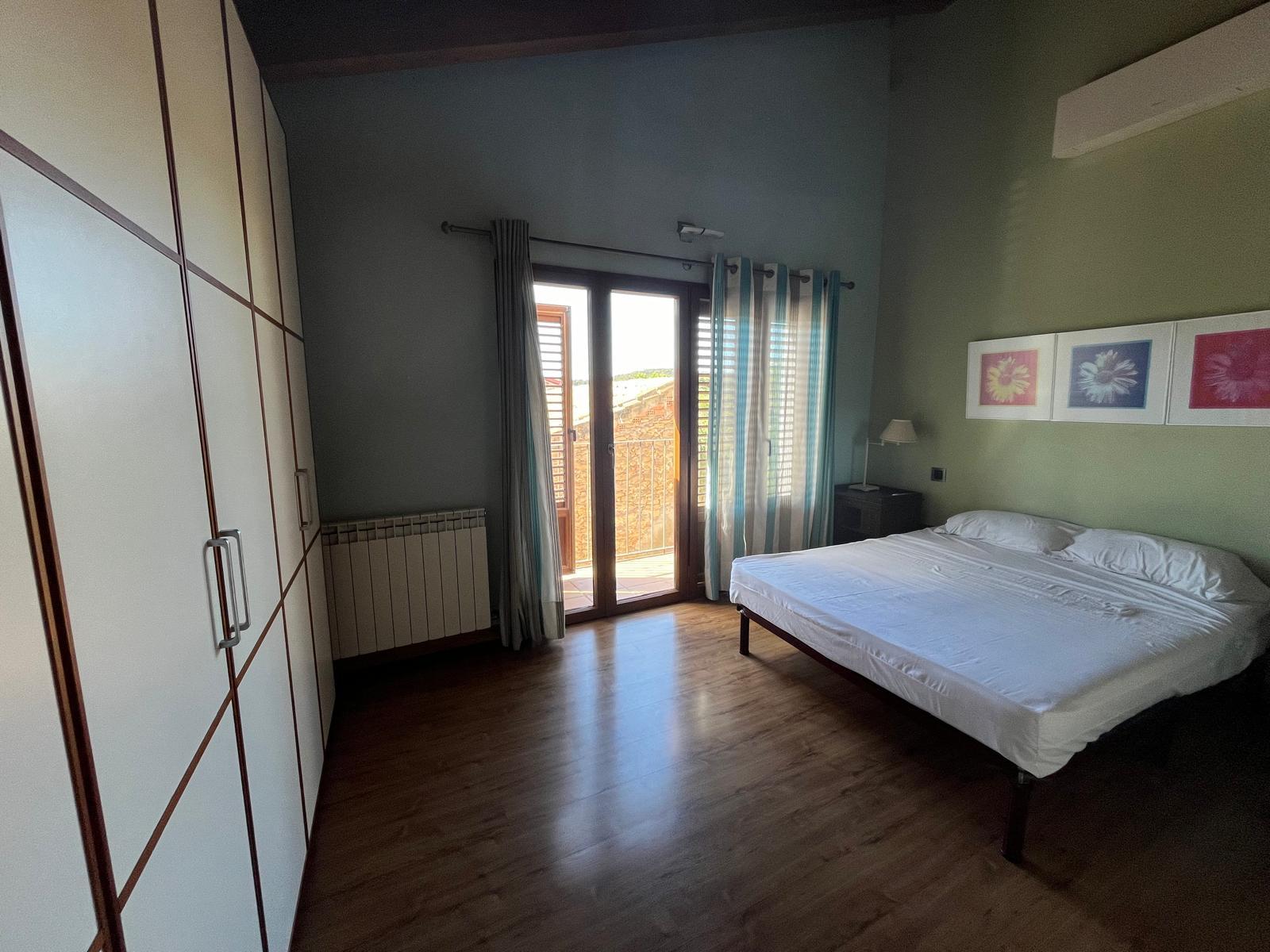 Imagen 4 Casa en venta en Hoz Y Costean / Centro de la población