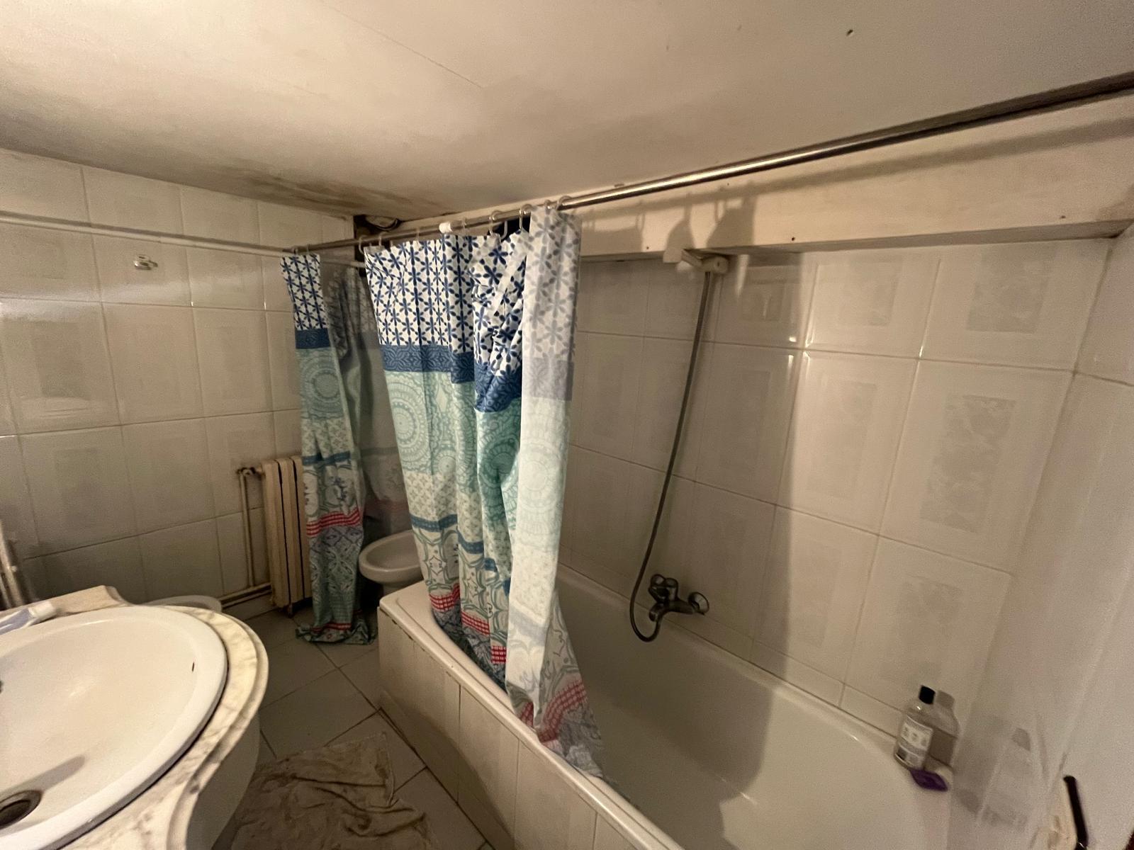 Imagen 14 Casa en venta en Barbastro / Calle Oncinellas, centro de la población