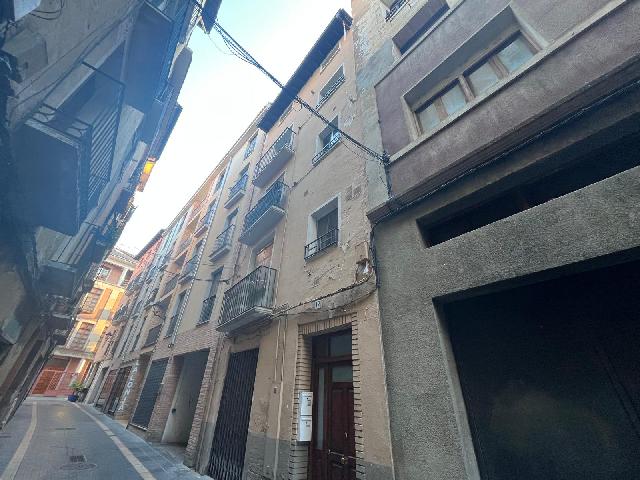 Imagen 17 Inmueble 305291 - Casa en venta en Barbastro / Calle Oncinellas, centro de la población