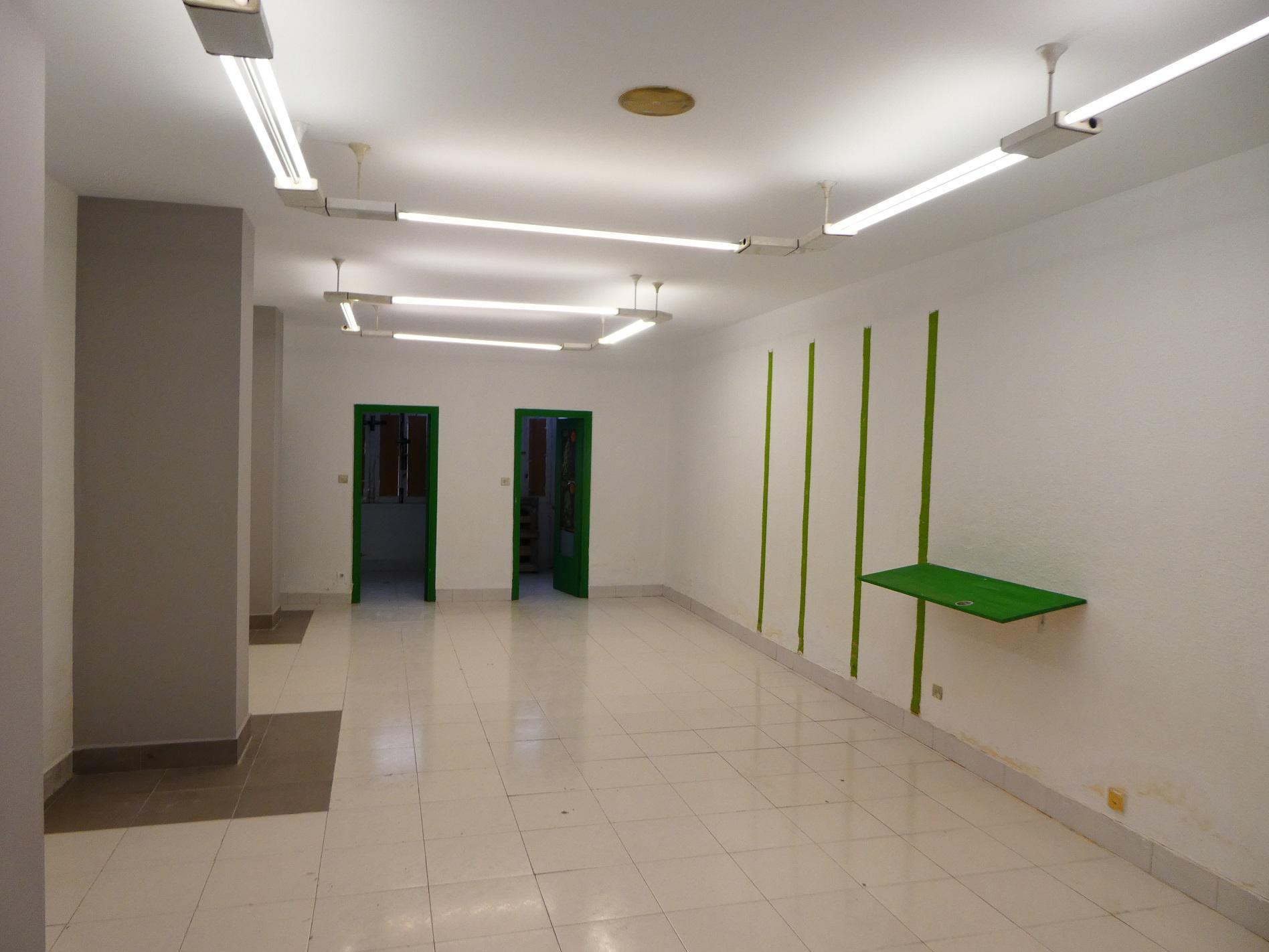 Imagen 2 Local Comercial en venta en Eibar / Zona     Urkizu