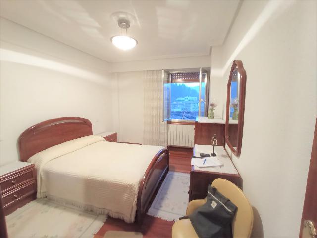 Imagen 4 Inmueble 256207 - Piso en venta en Ermua / Zona  Santa Ana