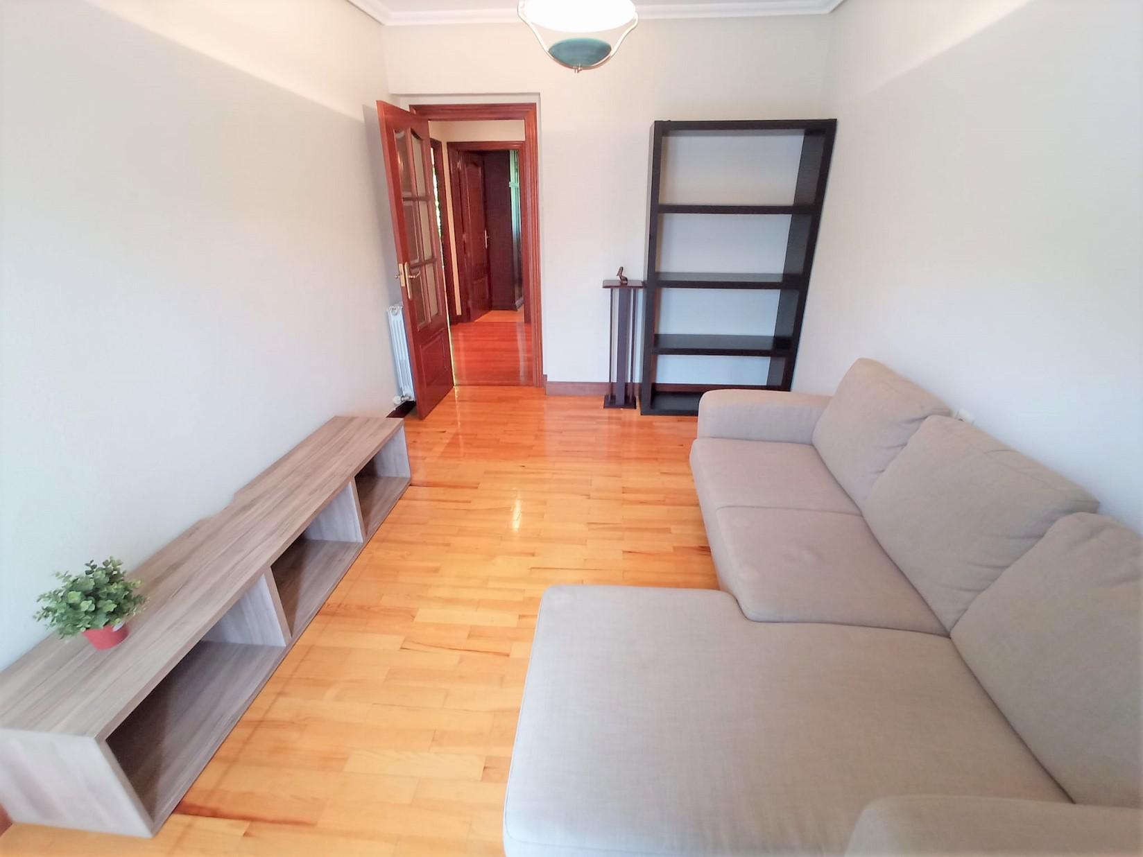 Imagen 11 Piso en alquiler en Eibar / Zona      Amaña