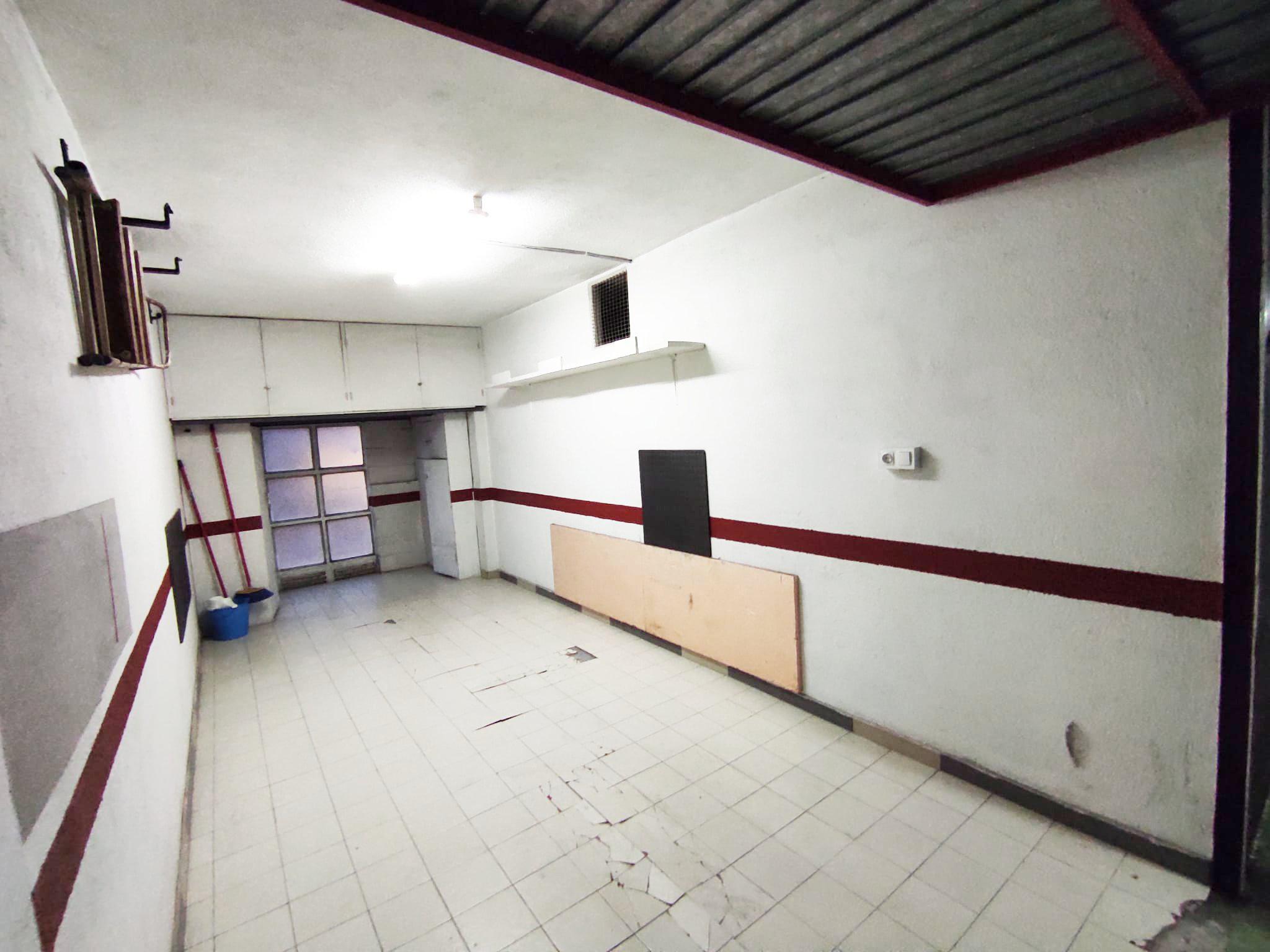 Imagen 6 Parking Coche en alquiler en Ermua / Zona llana y accesible