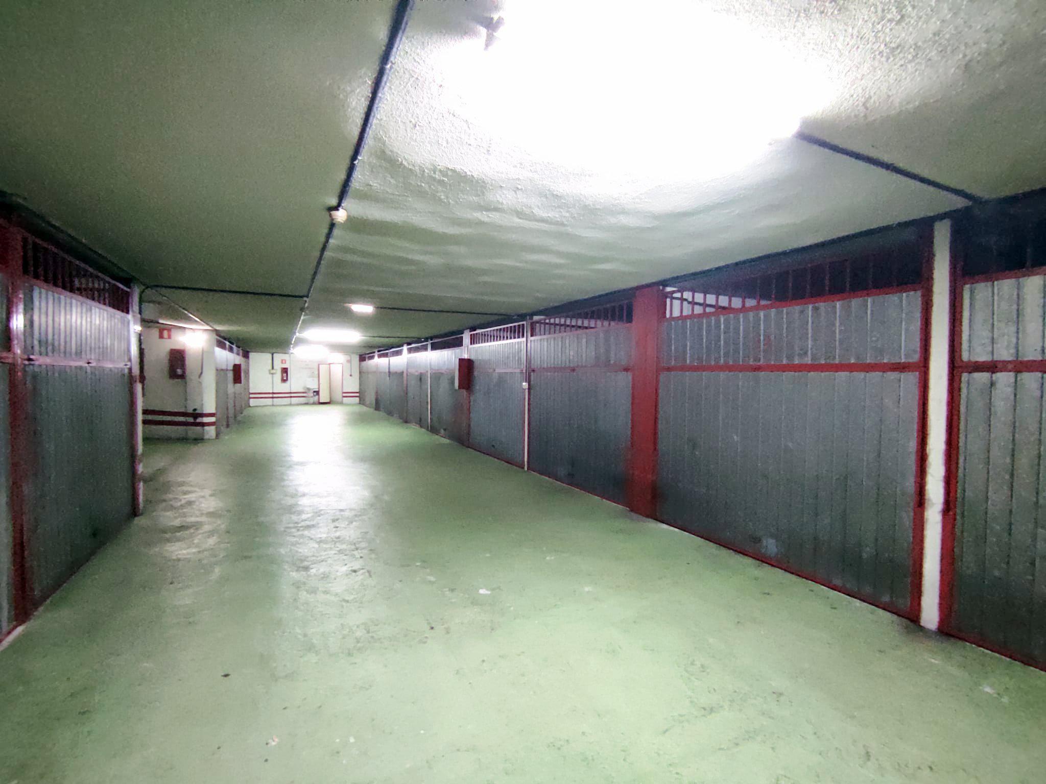 Imagen 2 Parking Coche en alquiler en Ermua / Zona llana y accesible