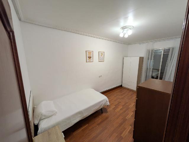 Imagen 4 Inmueble 295175 - Piso en alquiler en Eibar / Zona llana y accesible cerva del centro