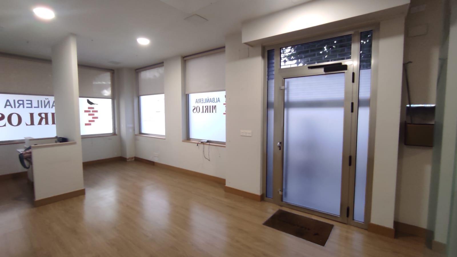 Imagen 10 Local Comercial en venta en Ermua / Calle San Pelayo 