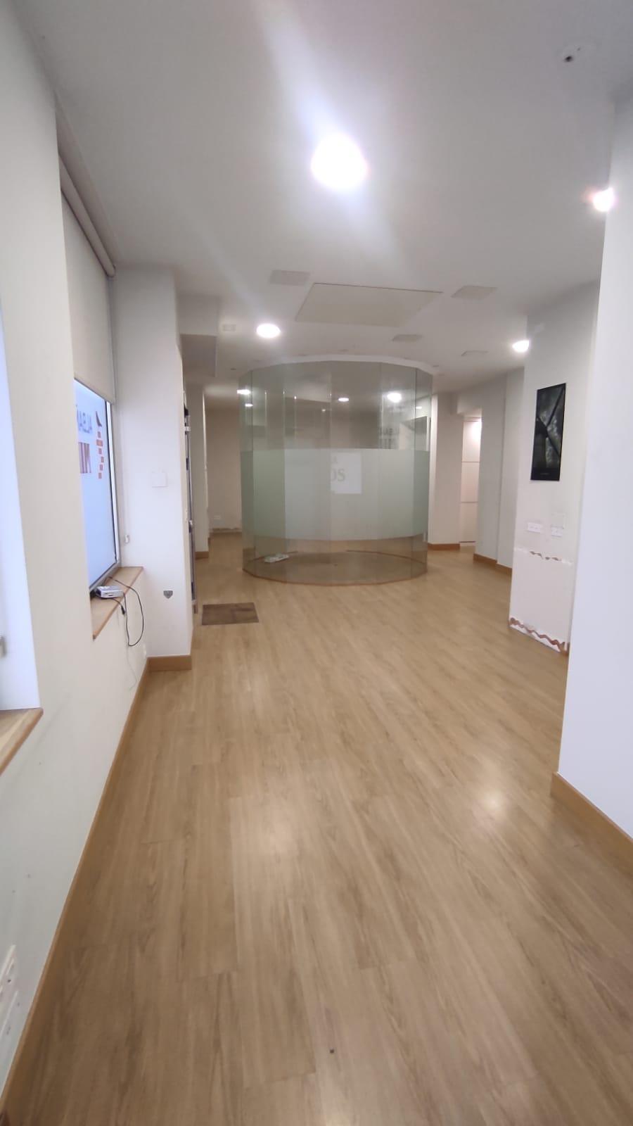Imagen 12 Local Comercial en venta en Ermua / Calle San Pelayo 