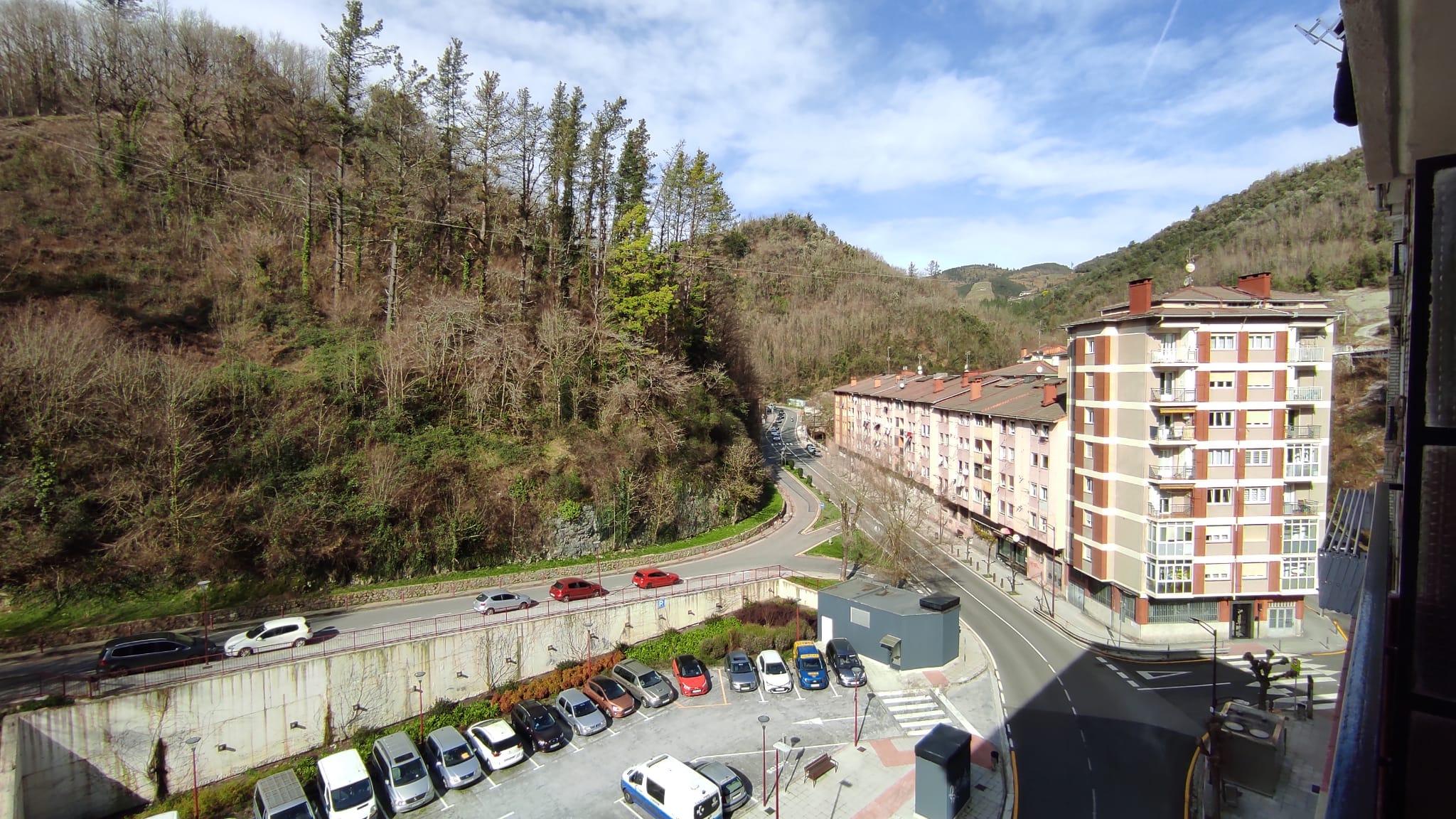 Imagen 4 Piso en venta en Ermua / Zon a Zubiaurre