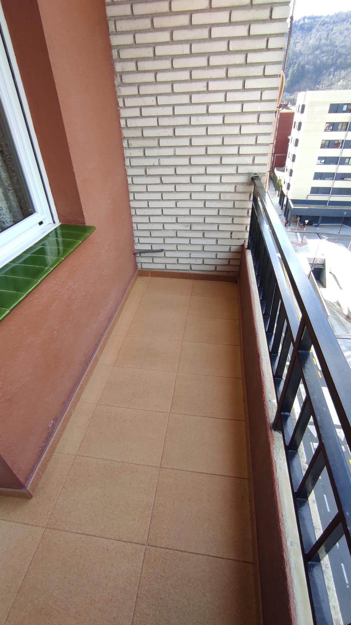 Imagen 18 Piso en venta en Ermua / Zon a Zubiaurre