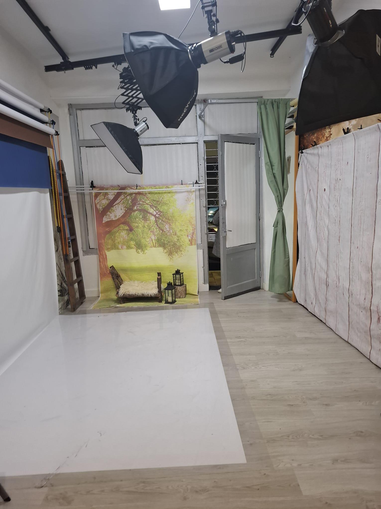 Imagen 17 Local Comercial en venta en Eibar / A 5 minutos del centro de Eibar, calle accesible.