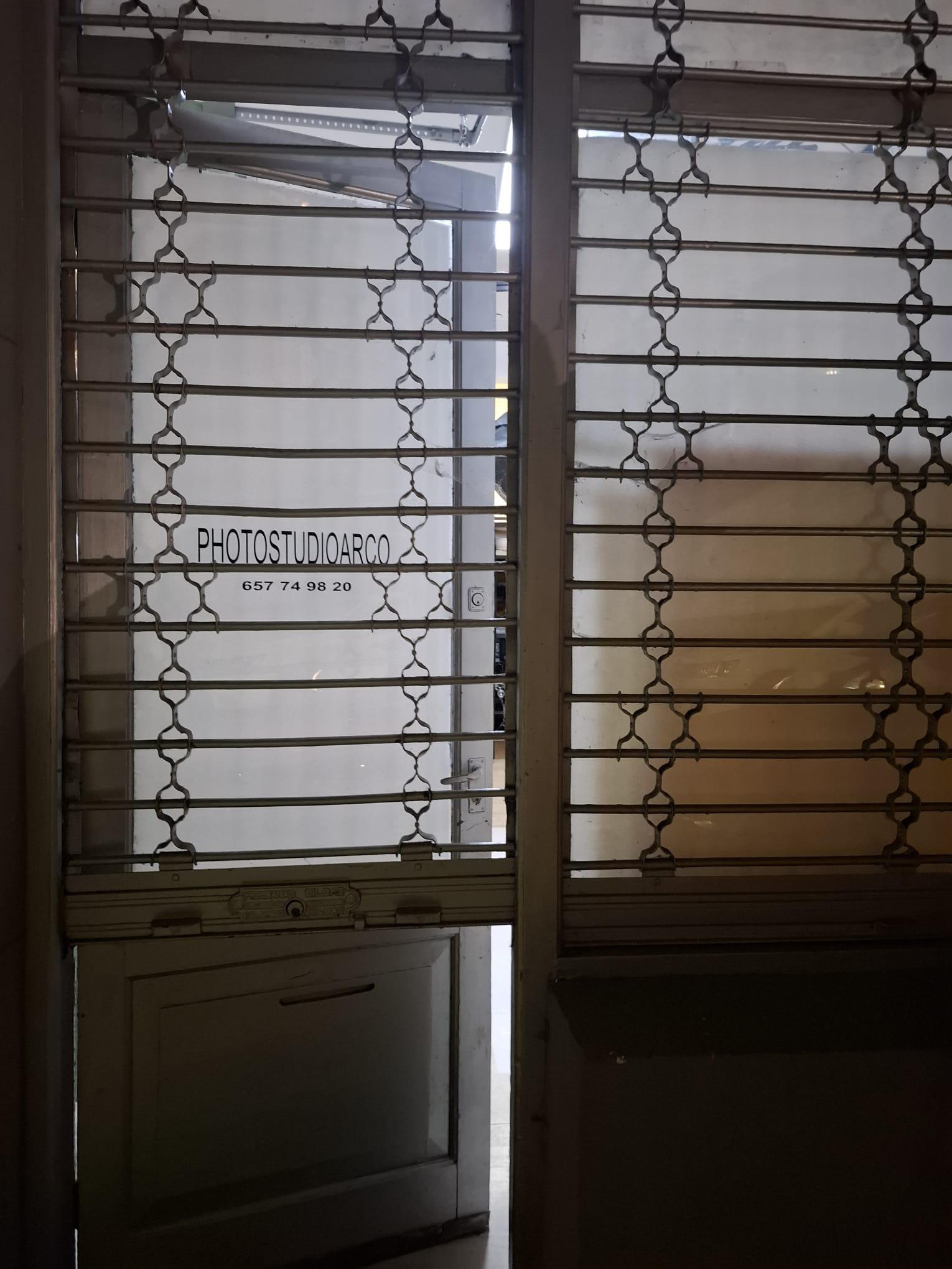 Imagen 8 Local Comercial en venta en Eibar / A 5 minutos del centro de Eibar, calle accesible.