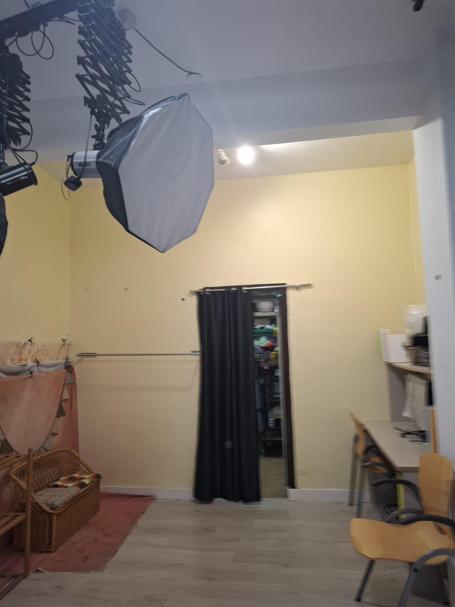 Imagen 13 Local Comercial en venta en Eibar / A 5 minutos del centro de Eibar, calle accesible.