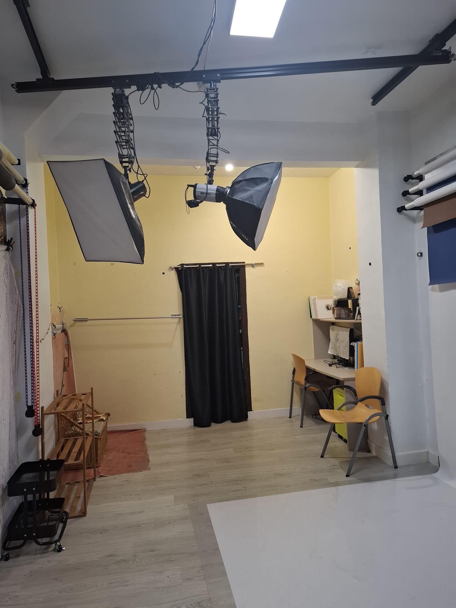 Imagen 12 Local Comercial en venta en Eibar / A 5 minutos del centro de Eibar, calle accesible.