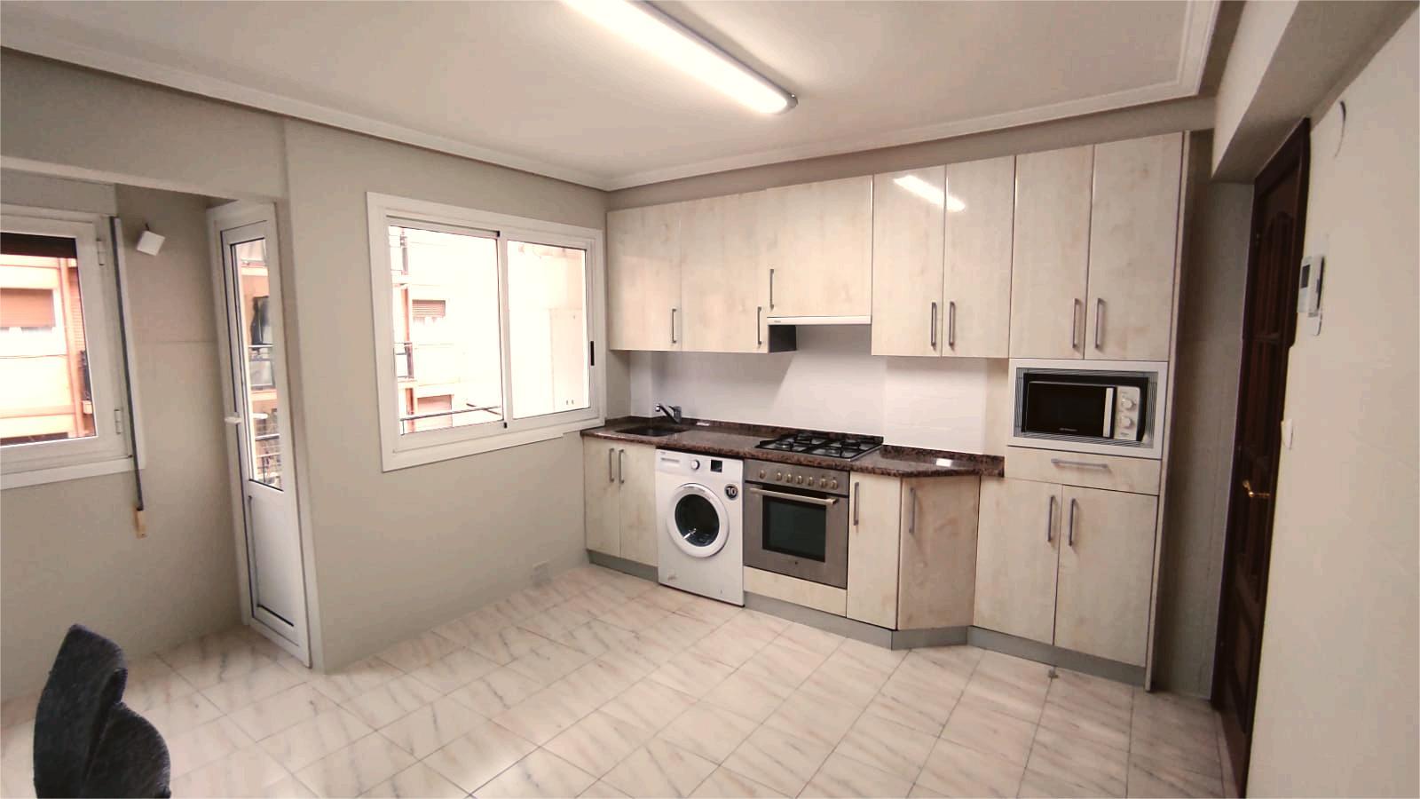 Imagen 1 Piso en venta en Ermua / Zona Centro Zerukoa 1