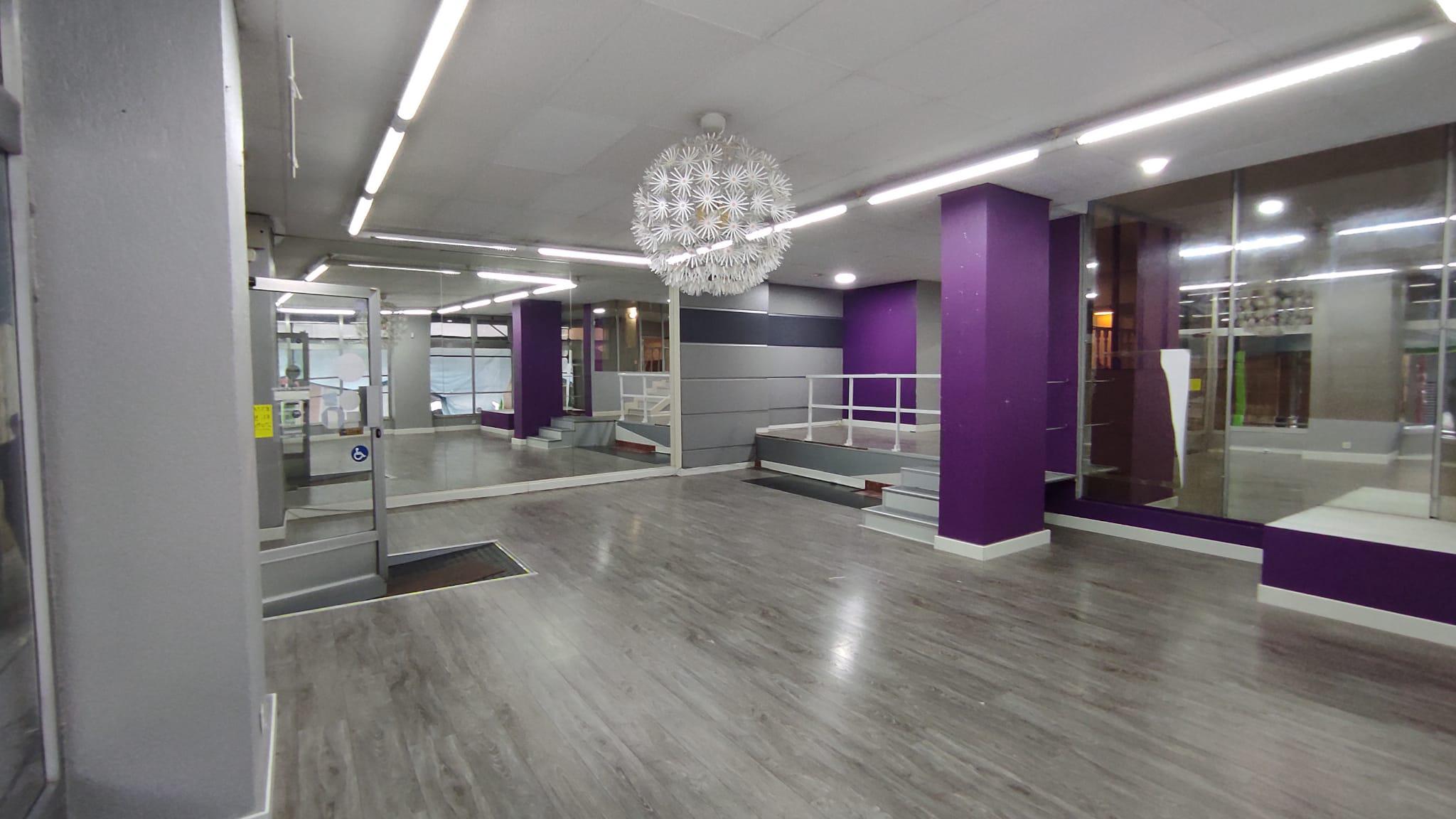 Imagen 1 Local Comercial en venta en Ermua / Zona muy transitada cerca del centro de Ermua