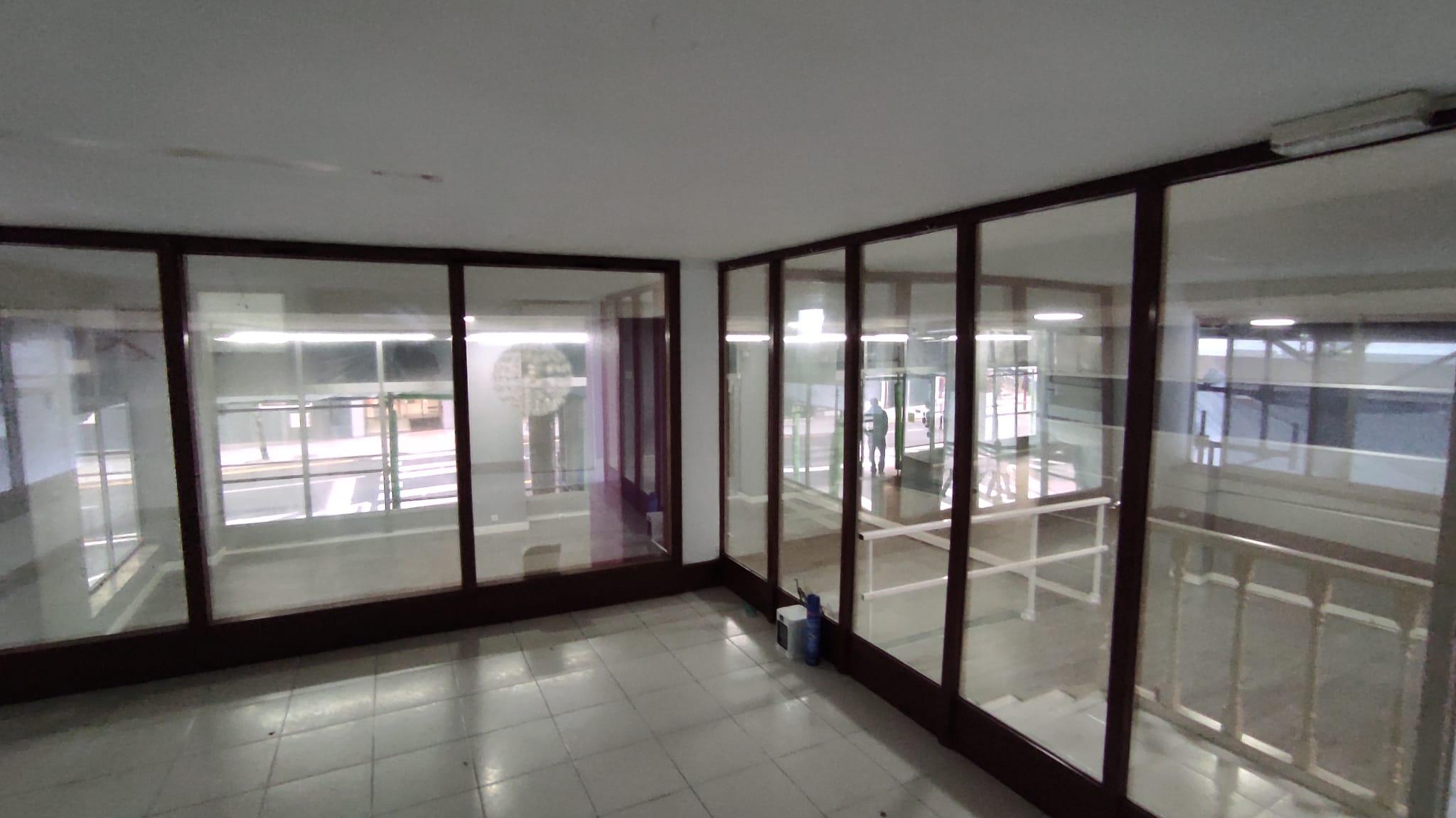 Imagen 21 Local Comercial en venta en Ermua / Zona muy transitada cerca del centro de Ermua