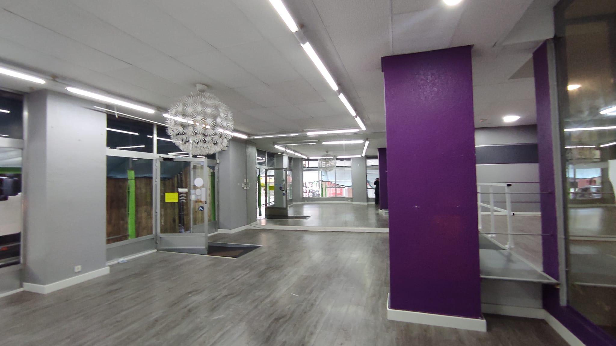 Imagen 12 Local Comercial en venta en Ermua / Zona muy transitada cerca del centro de Ermua