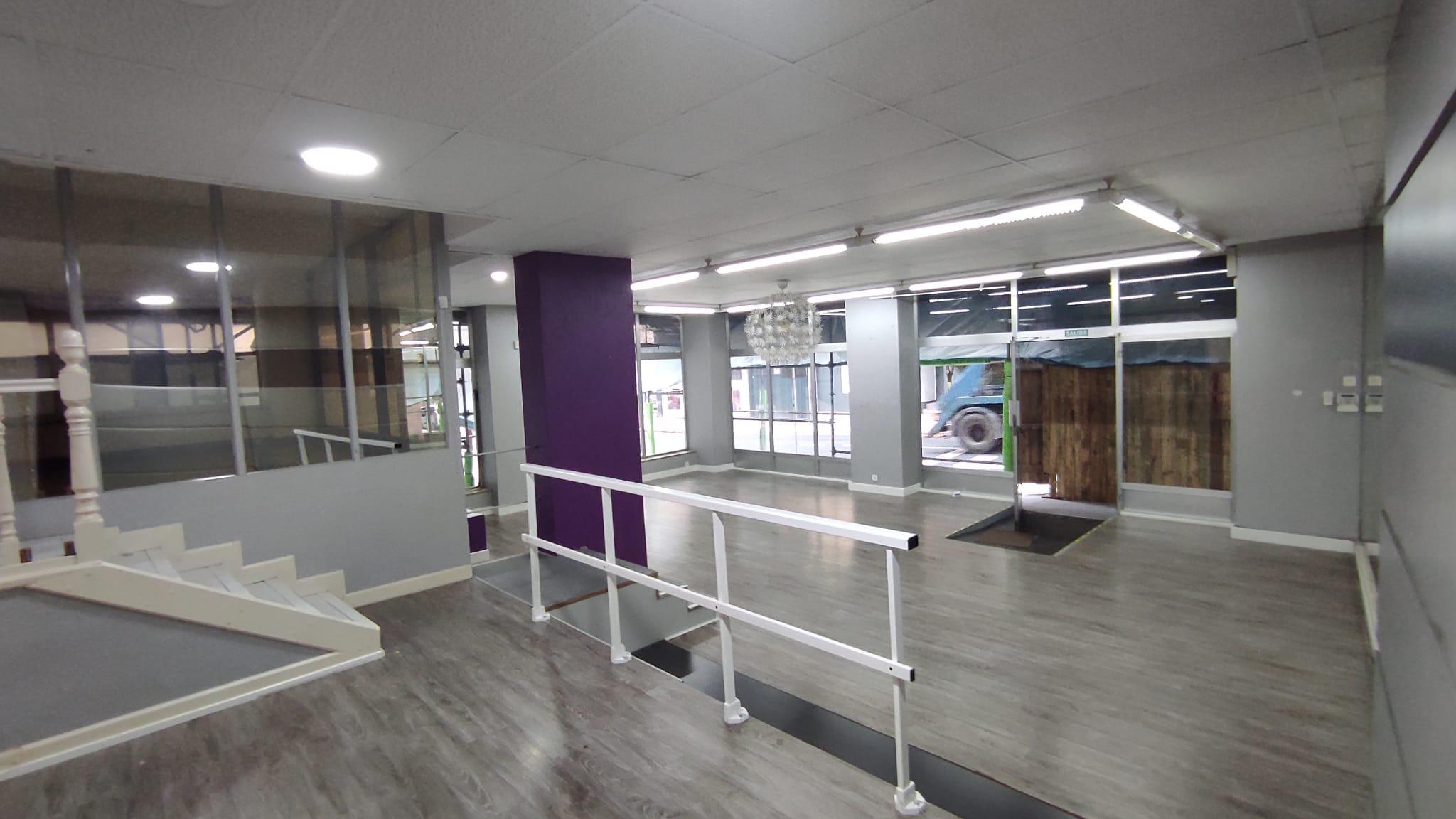 Imagen 18 Local Comercial en venta en Ermua / Zona muy transitada cerca del centro de Ermua