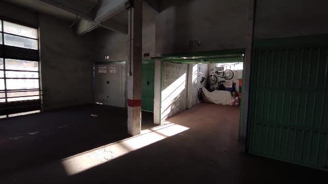 Imagen 9 Inmueble 300000 - Parking Coche en venta en Eibar / Zona Urkizu llana y accesible.